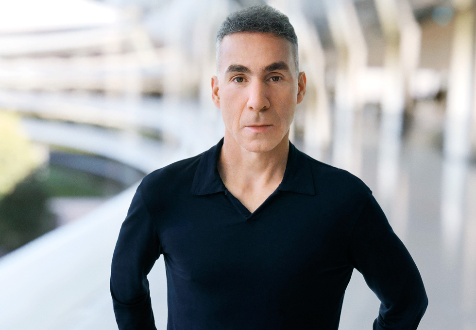 דן ריקיו מתחיל פרק חדש באפל